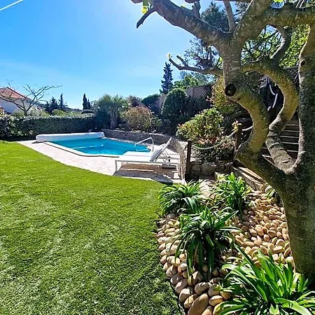 Mont Cabasse Comfortable 2* Sainte-Maxime