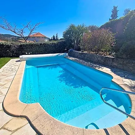 Mont Cabasse Comfortable Hotel 2*